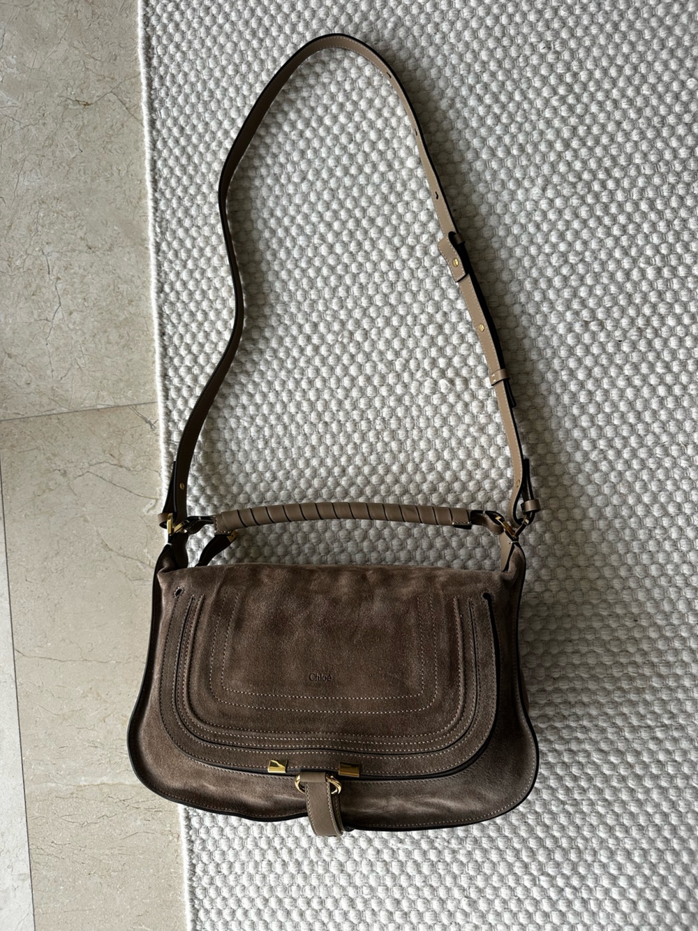 CHLOÉ Marcie suede shoulder bag small in boyish brown - Picture 11 of 14